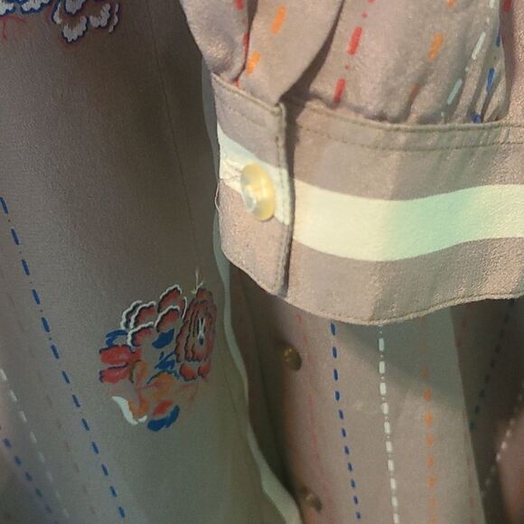 Ladies Serge Nancel Paris Blouse Tan With Stripe And Floral Design - Picture 9 of 9